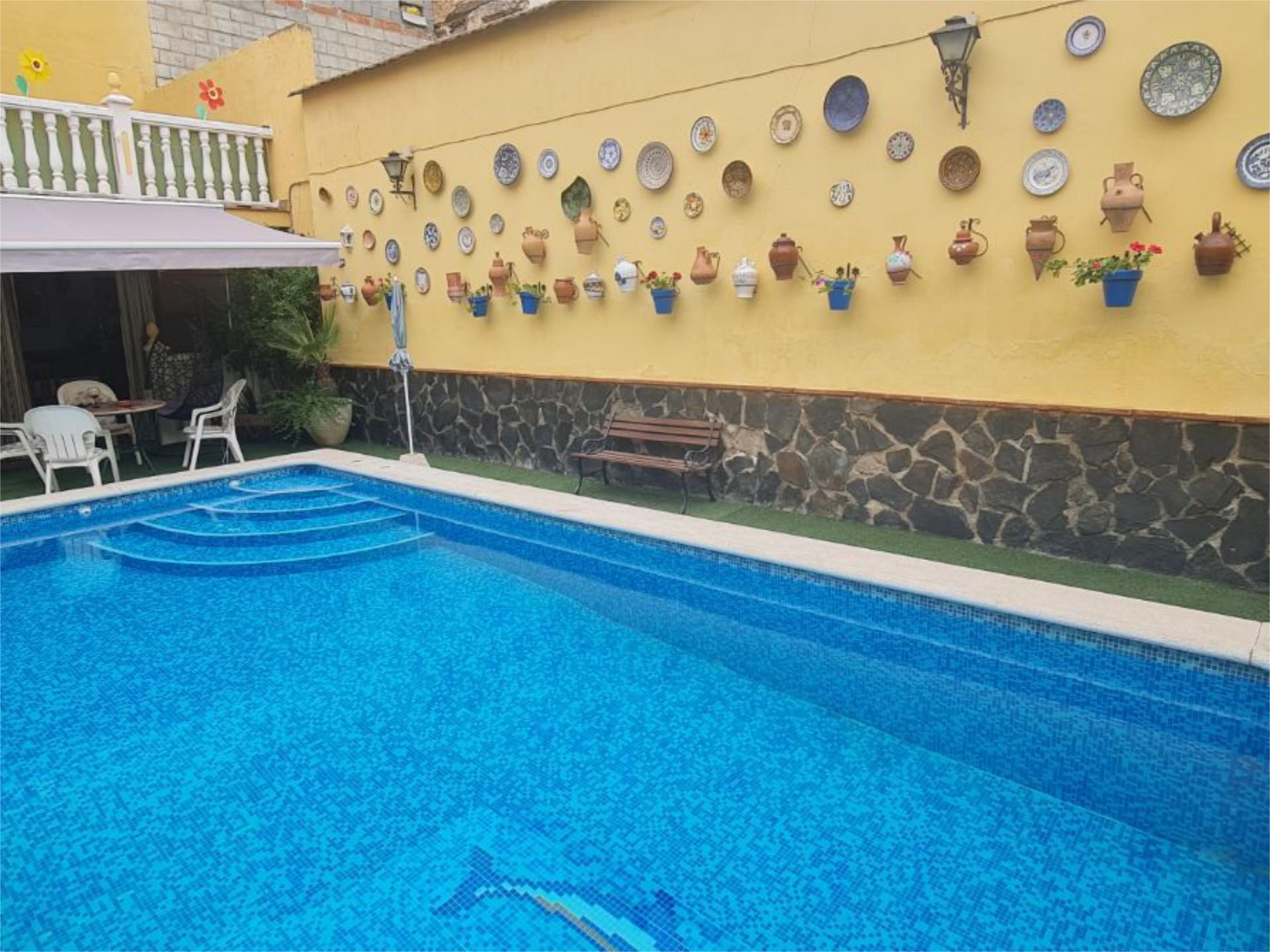 Piscina de Casa o xalet en venda en Pinos Puente amb Terrassa, Piscina i Balcó