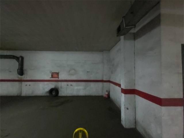 Garaje en Venta en Calle Teresa de Calcuta en Tablero Bajo - Arruzafilla