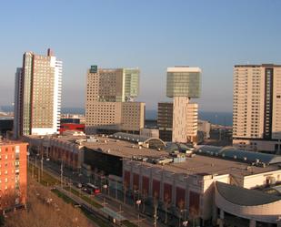 Exterior view of Flat for sale in  Barcelona Capital  with Air Conditioner, Terrace and Balcony