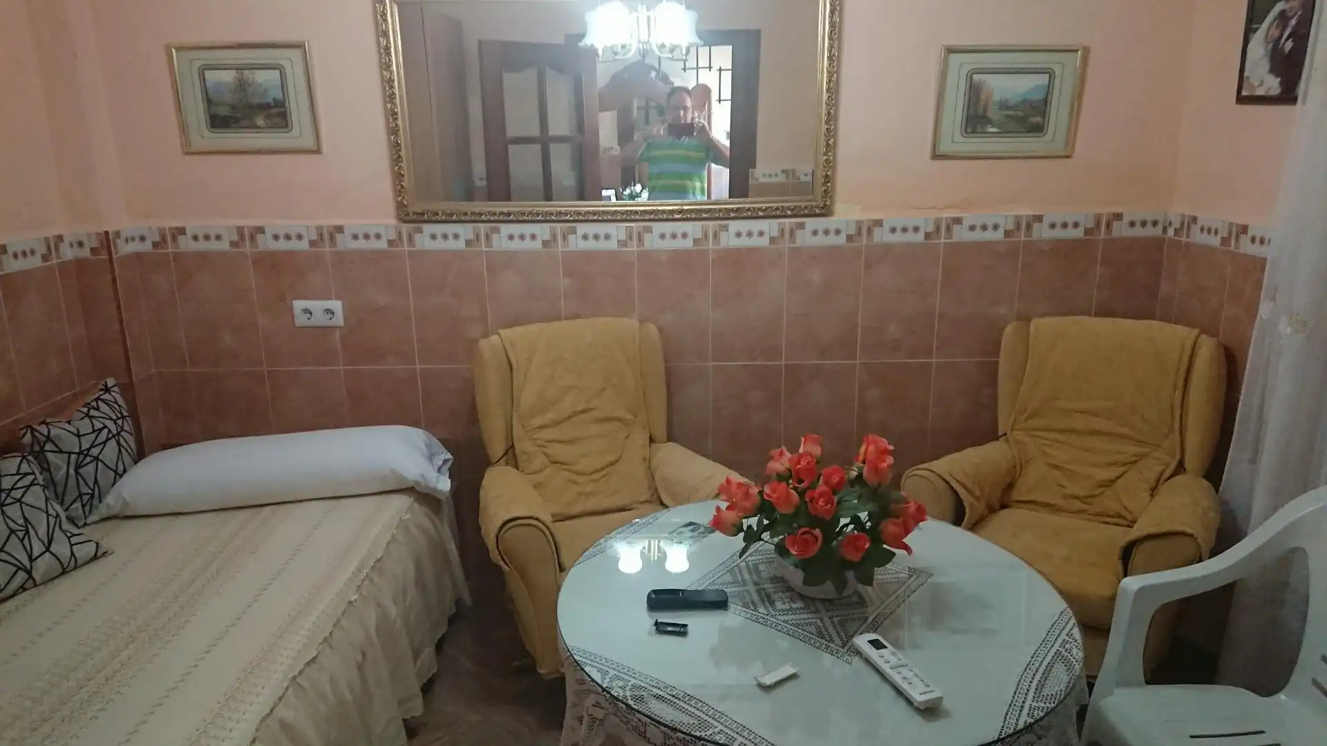 Einfamilien-Reihenhaus zum Verkauf in Calle Corredera, 51, Mengíbar Schlafzimmer von Einfamilien-Reihenhaus zum Verkauf in Mengíbar mit Klimaanlage, Terrasse und Abstellraum