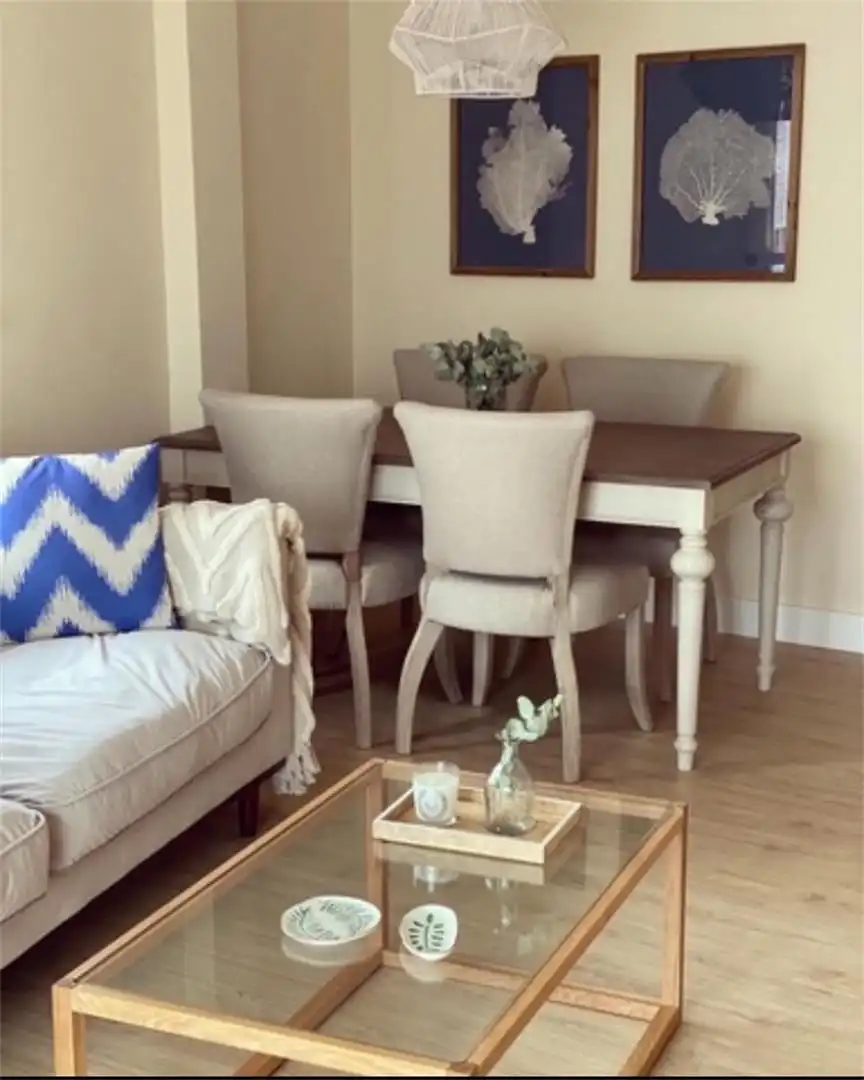 Piso en venta en Avenida Roquetas, Roquetas Pueblo Comedor de Piso en venta en Roquetas de Mar con Aire acondicionado, Parquet y Amueblado