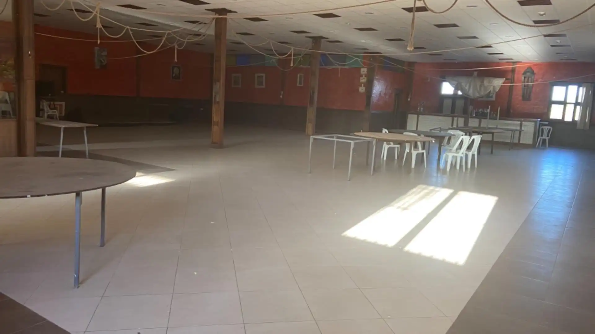 Fabrikhallen zur Miete in Avenida Reyes Católicos, Núcleo urbano Fabrikhallen zur Miete in Chiclana de la Frontera