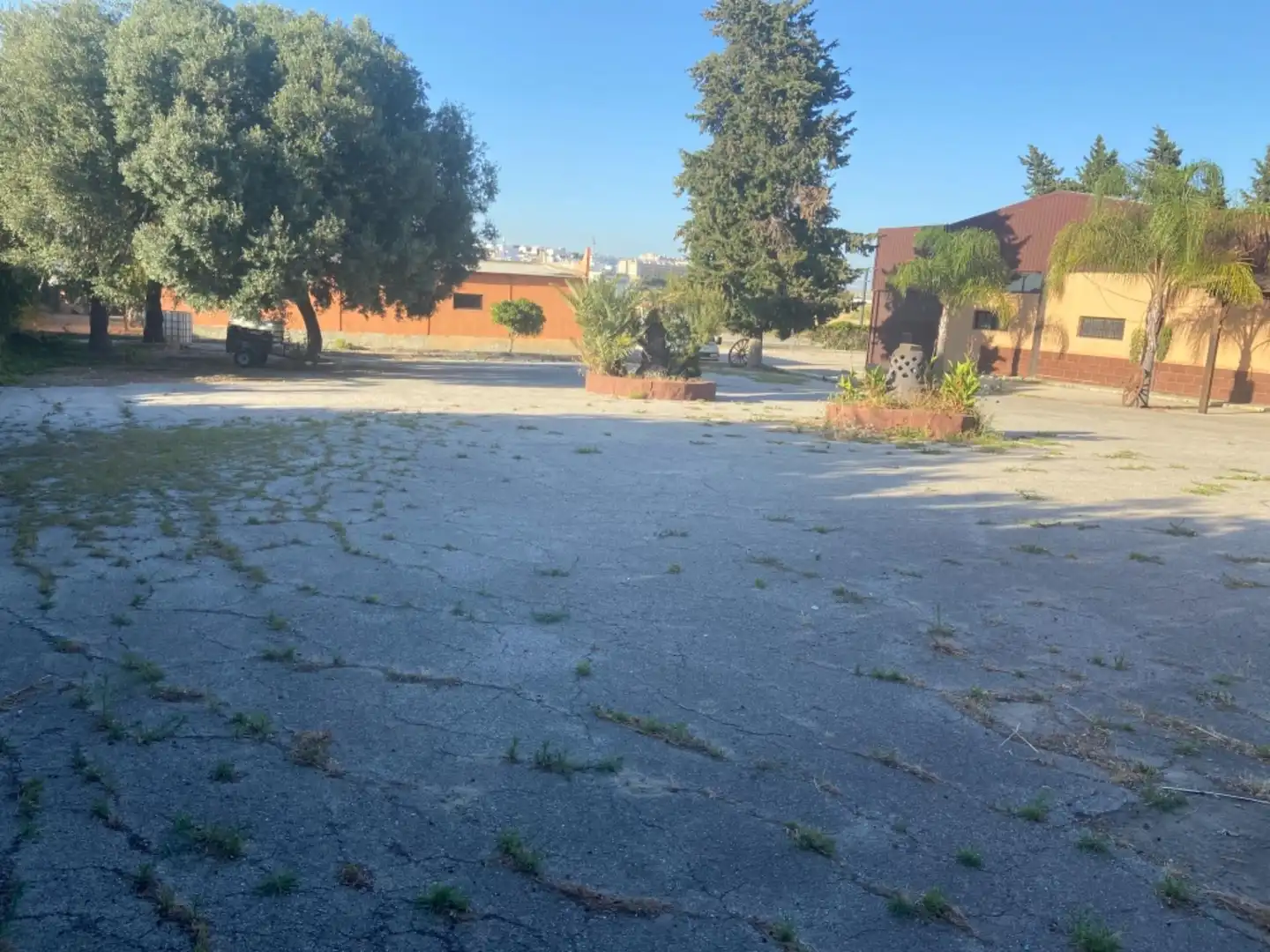 Fabrikhallen zur Miete in Avenida Reyes Católicos, Núcleo urbano Fabrikhallen zur Miete in Chiclana de la Frontera