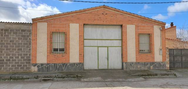 Nave industrial en Venta en Calle Arroyo Arriba, 12 en Mozoncillo