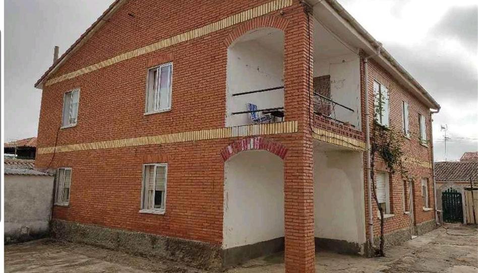 House or chalet for sale in Calle Vizconde Villandrando, 54, Villada, Palencia - image 1 Photo 1 of House or chalet for sale in Calle Vizconde Villandrando, 54, Villada, Palencia