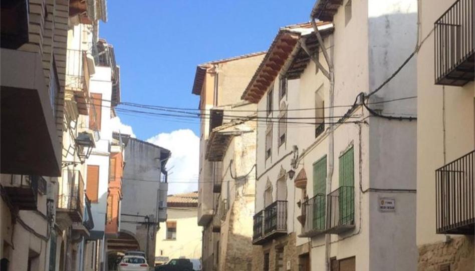 Casa adosada en venta en Calle San Víctor, Forcall, Castellón - imagen 1 Foto 1 de Casa adosada en venta en Calle San Víctor, Forcall, Castellón