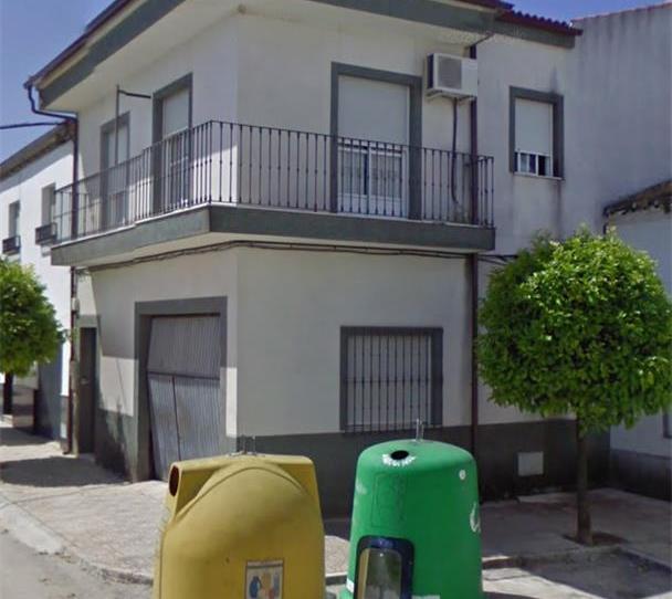 Casa adosada en venda a Calle Granada, 65, Martos, Jaén - imatge 1 Foto 1 de Casa adosada en venda a Calle Granada, 65, Martos, Jaén