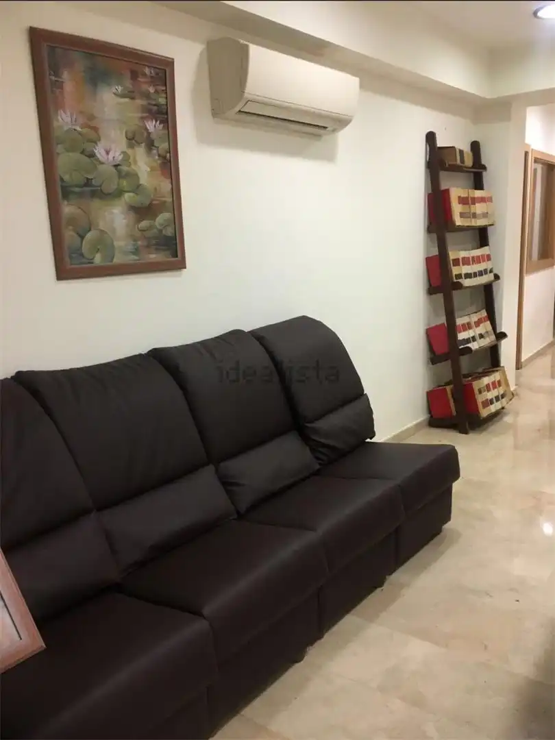 Oficina de alquiler en Calle Compañía, 16, San Felipe - El Almendral - La Merced Sala de estar de Oficina de alquiler en Jaén