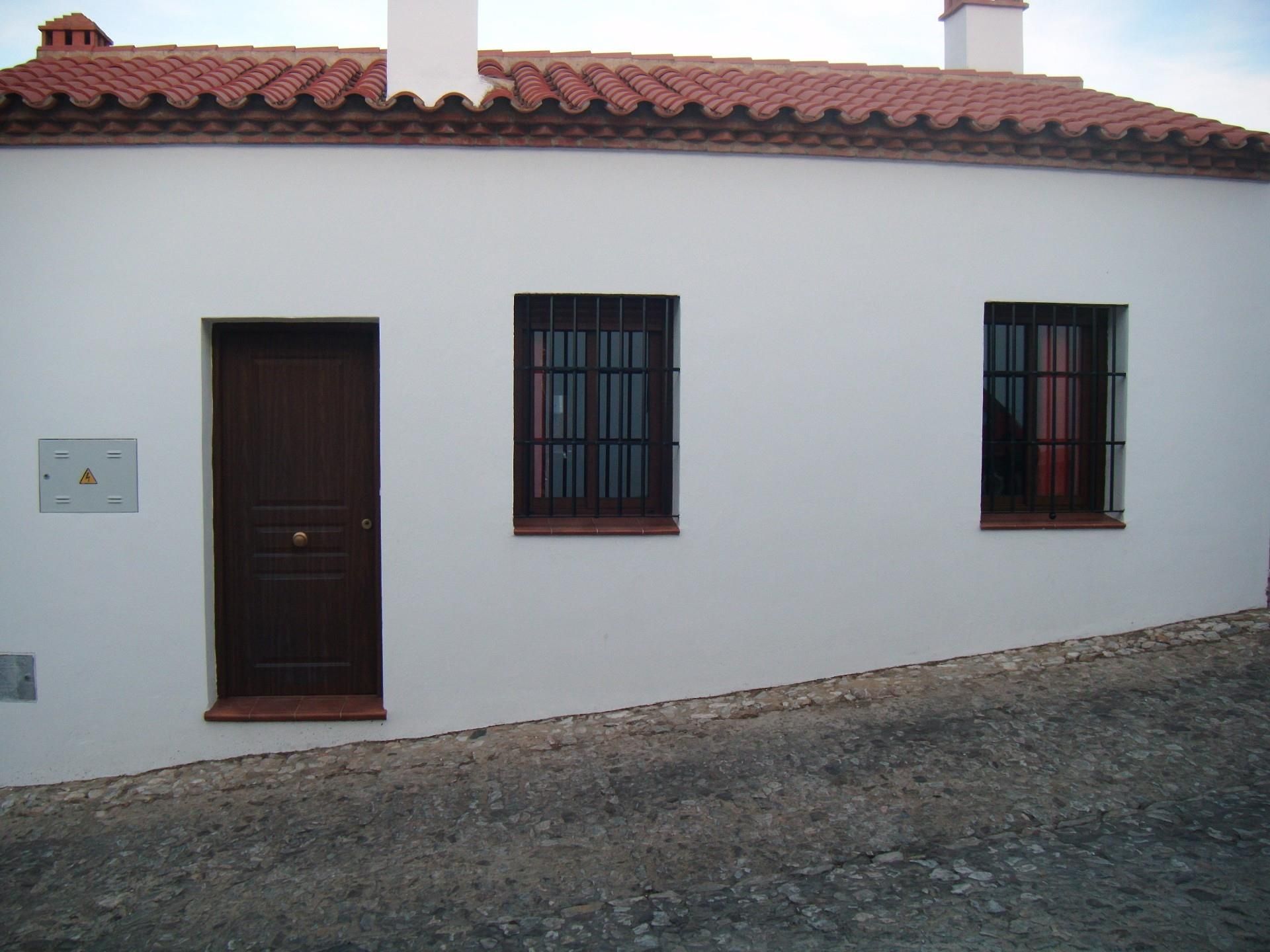 Exterior view of Duplex for sale in Aracena