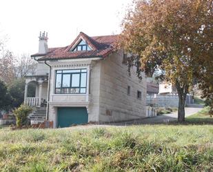 Vista exterior de Casa o xalet en venda en Barbadás amb Terrassa i Balcó