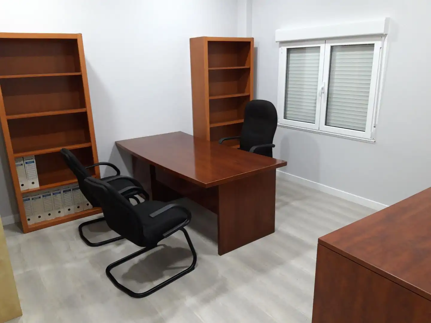 Oficina de alquiler en Siero