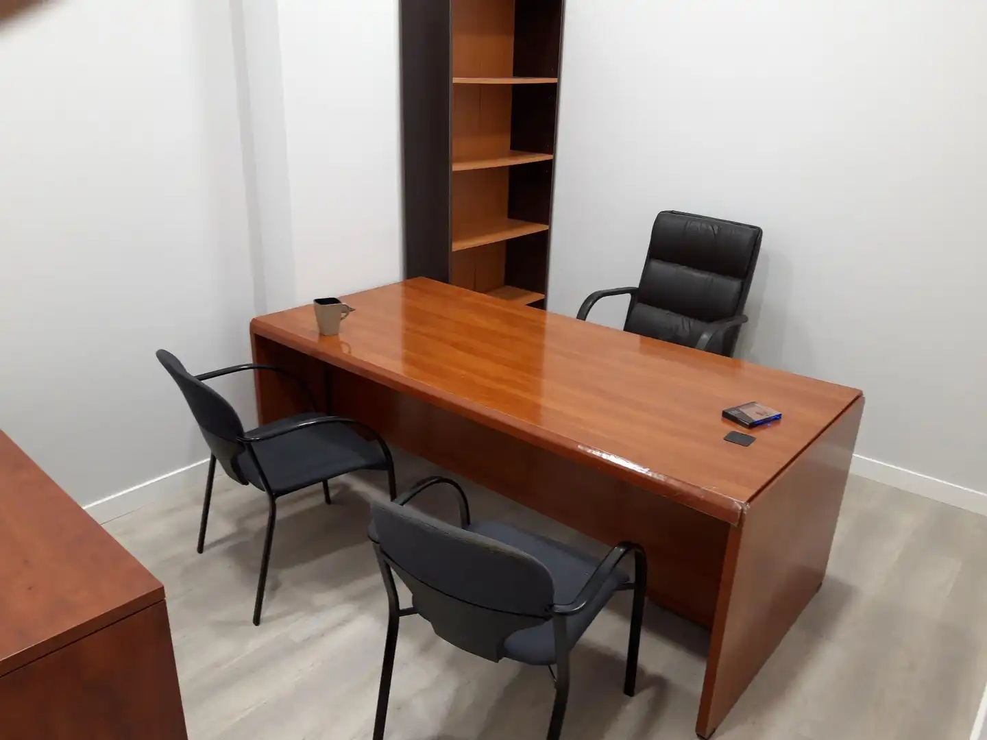 Oficina de alquiler en Siero