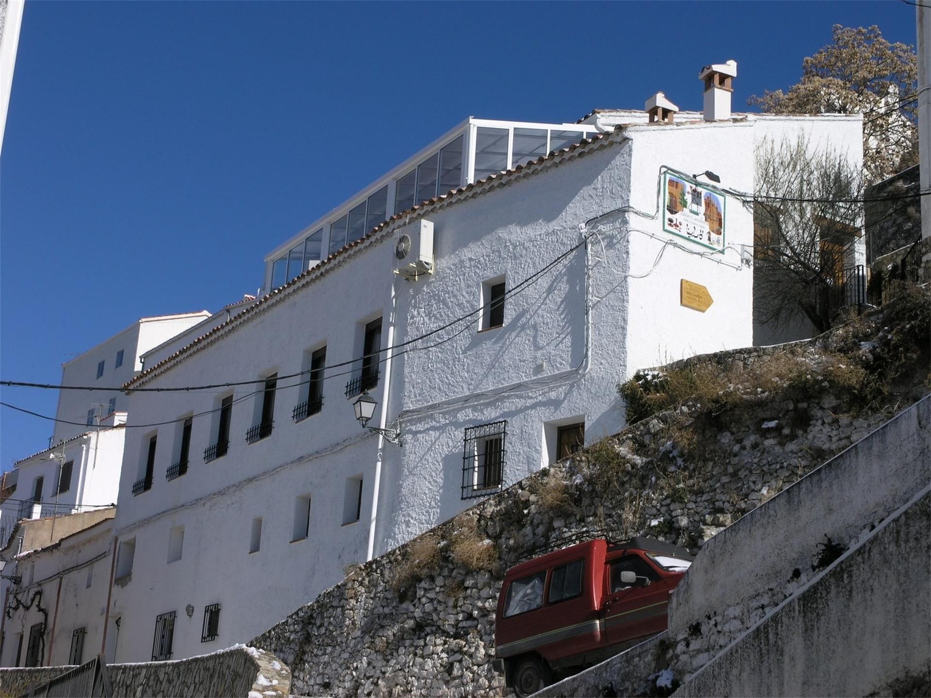 Vista exterior de Casa o xalet en venda en Segura de la Sierra amb Aire condicionat, Calefacció i Terrassa