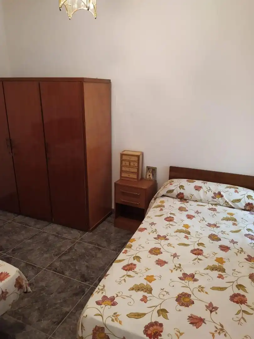 Dormitori de Casa o xalet en venda en Fuensanta de Martos amb Terrassa i Balcó