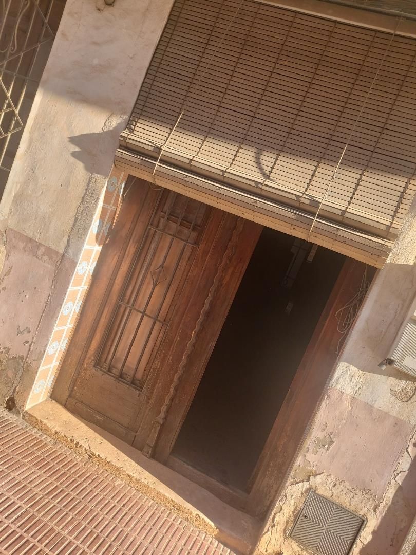Vista exterior de Planta baja en venta en Alginet con Terraza, Trastero y Balcón