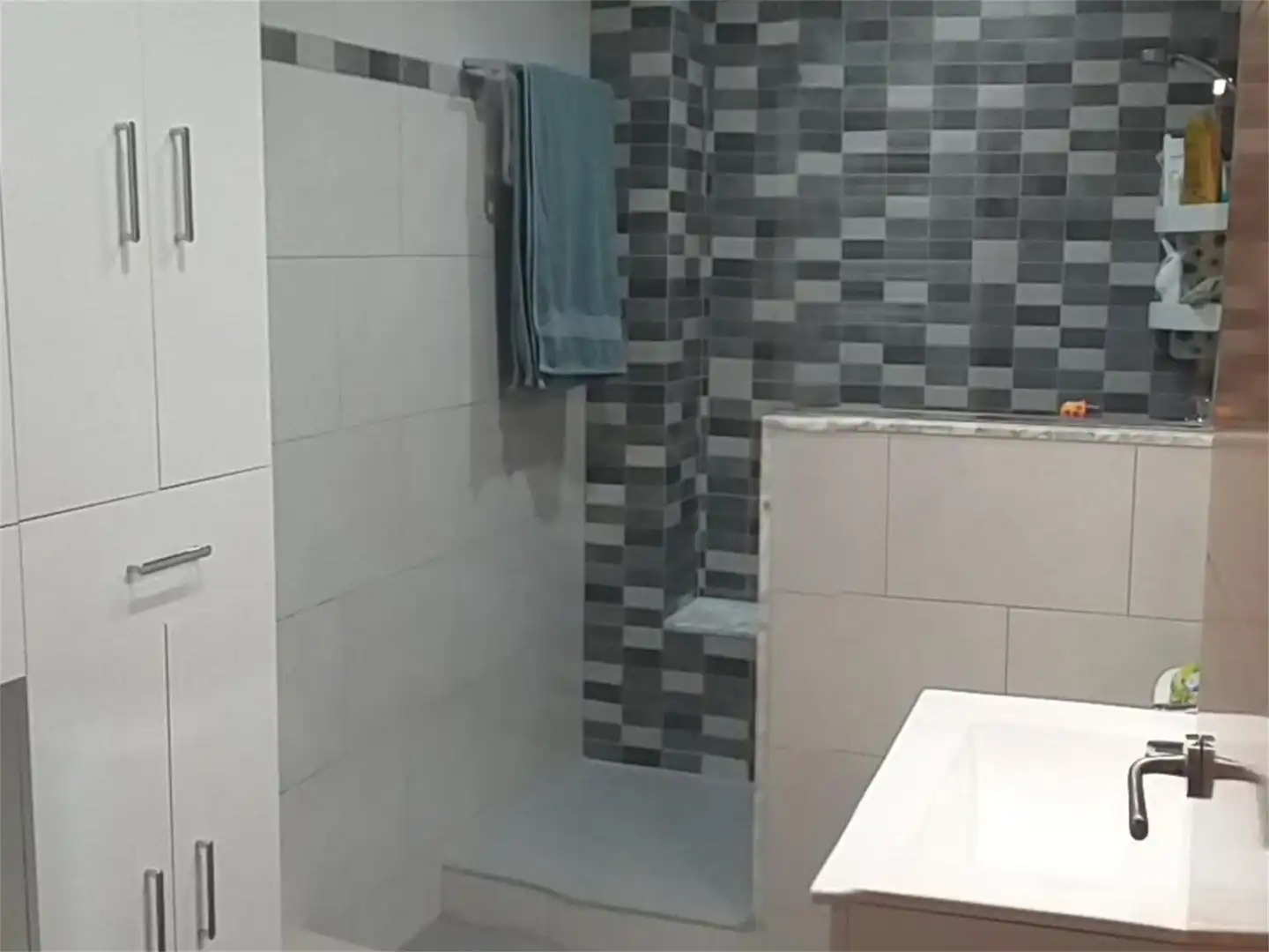 Flat for sale in Carrer Verge de Pallerols, 16, La Sénia Bathroom of Flat for sale in La Sénia with Air Conditioner, Terrace and Balcony
