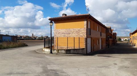 Single-family semi-detached for sale in Calle Eras, Herramélluri, La Rioja - image 2 Photo 2 of Single-family semi-detached for sale in Calle Eras, Herramélluri, La Rioja