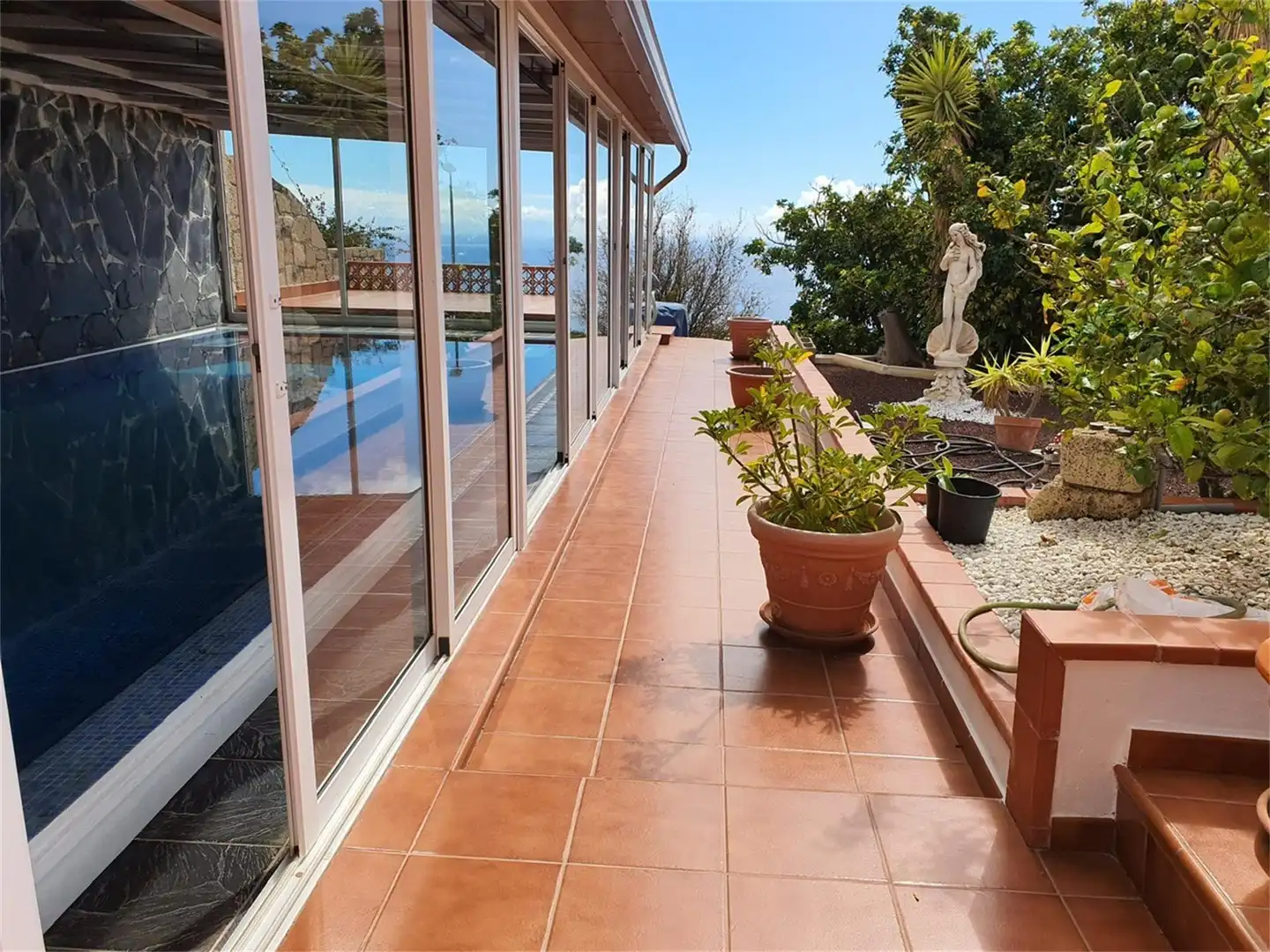 Houses for sale in Calle Drago, Machado - Las Barreras Terrace of Houses for sale in El Rosario with Air Conditioner, Private garden and Parquet flooring