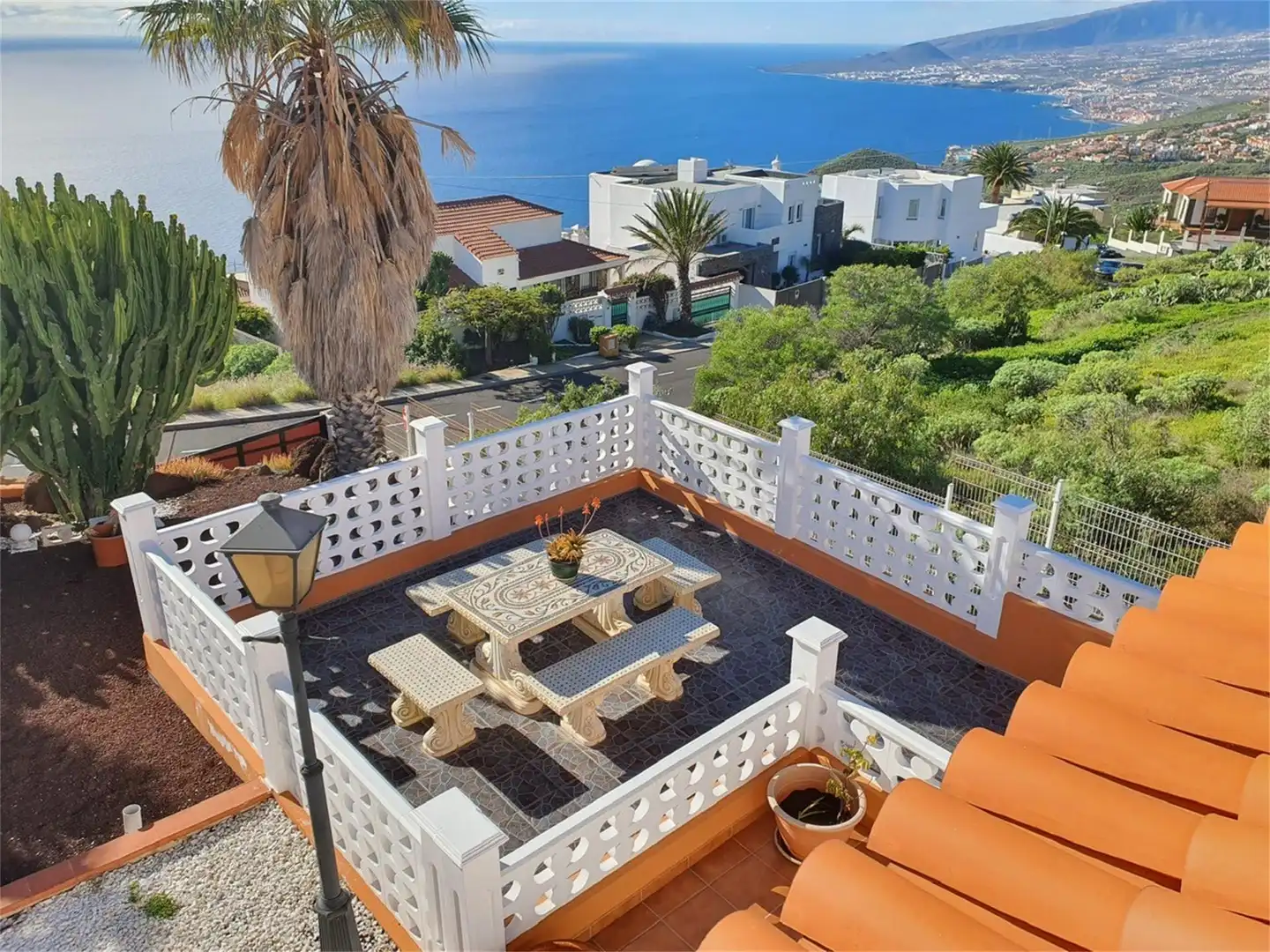 Houses for sale in Calle Drago, Machado - Las Barreras Terrace of Houses for sale in El Rosario with Air Conditioner, Private garden and Parquet flooring