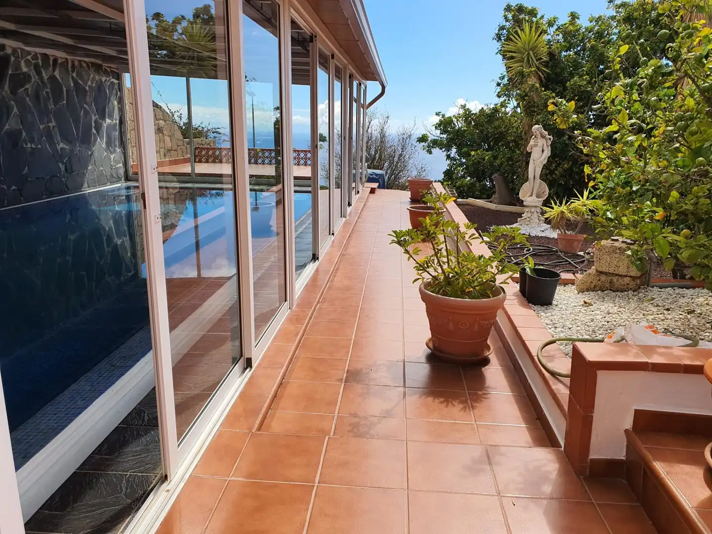 Houses for sale in Calle Drago, Machado - Las Barreras Terrace of Houses for sale in El Rosario with Air Conditioner, Private garden and Parquet flooring