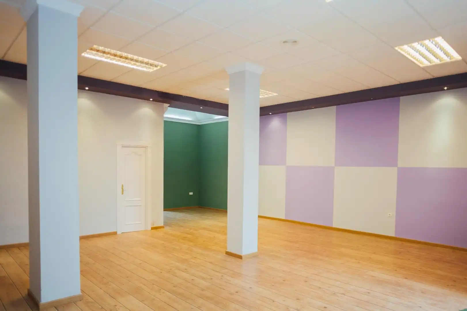 Commercial properties for sale in Carretera Circunvalación, 61, Villacarrillo Commercial properties for sale in Villacarrillo with Parquet flooring
