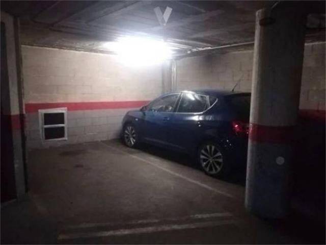 Garaje en Venta en Carrer de Sant Lluís, 89 en El Camp d'en Grassot i Gràcia Nova