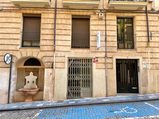 Oficina en Venta en Calle de Padre Torregrosa en Centre - Zona Alta