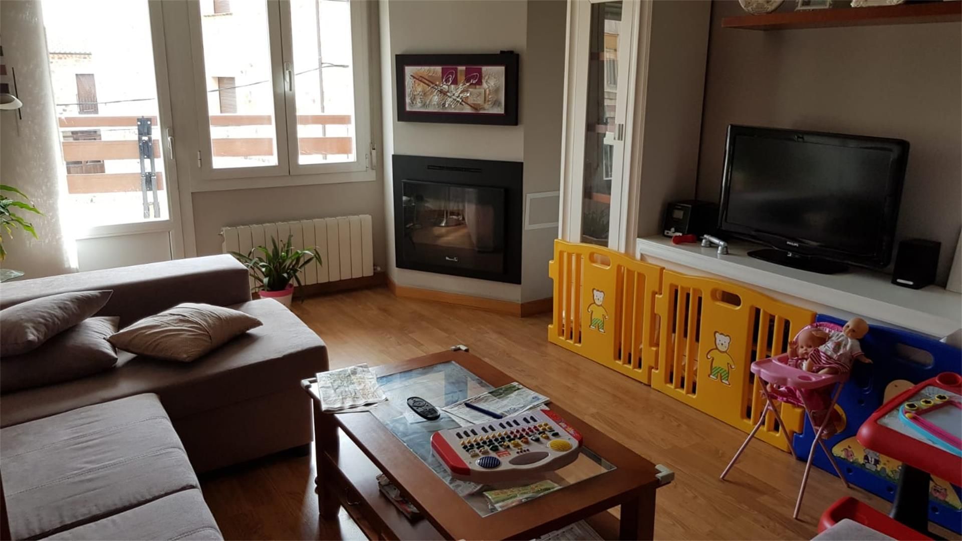 Living room of Flat for sale in Salas de los Infantes  with Heating, Parquet flooring and Terrace