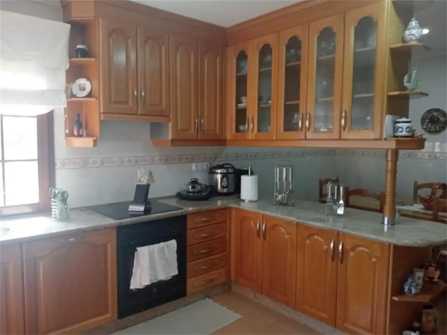 Casa o chalet en venta en Avenida Arcadio Pardiñas, Burela Cocina de Casa o chalet en venta en Burela con Calefacción, Parquet y Terraza