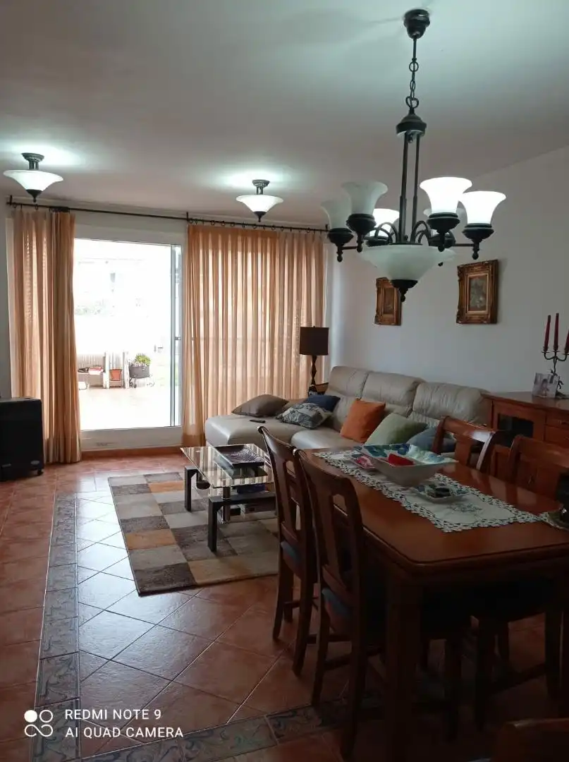 Sala de estar de Casa adosada en venta en Náquera con Aire acondicionado, Calefacción y Jardín privado