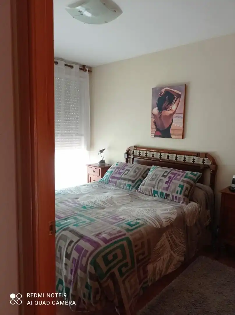 Habitación de Casa adosada en venta en Náquera con Aire acondicionado, Calefacción y Jardín privado