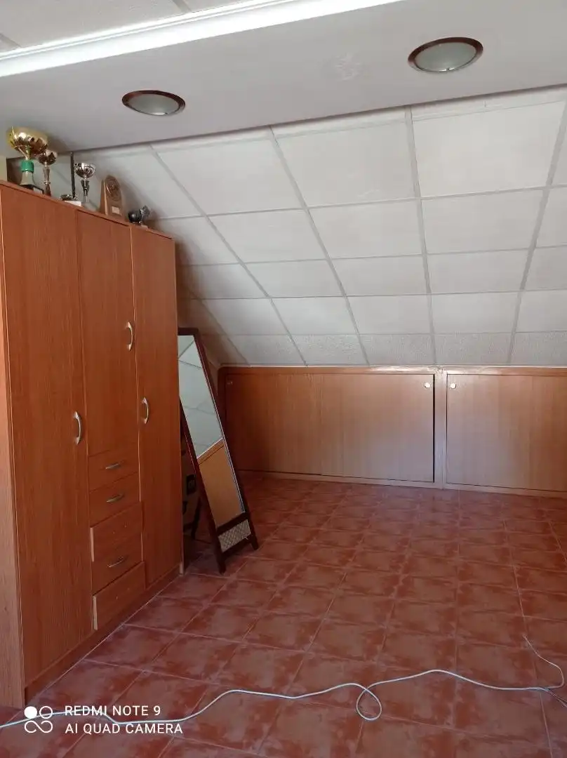 Habitación de Casa adosada en venta en Náquera con Aire acondicionado, Calefacción y Jardín privado