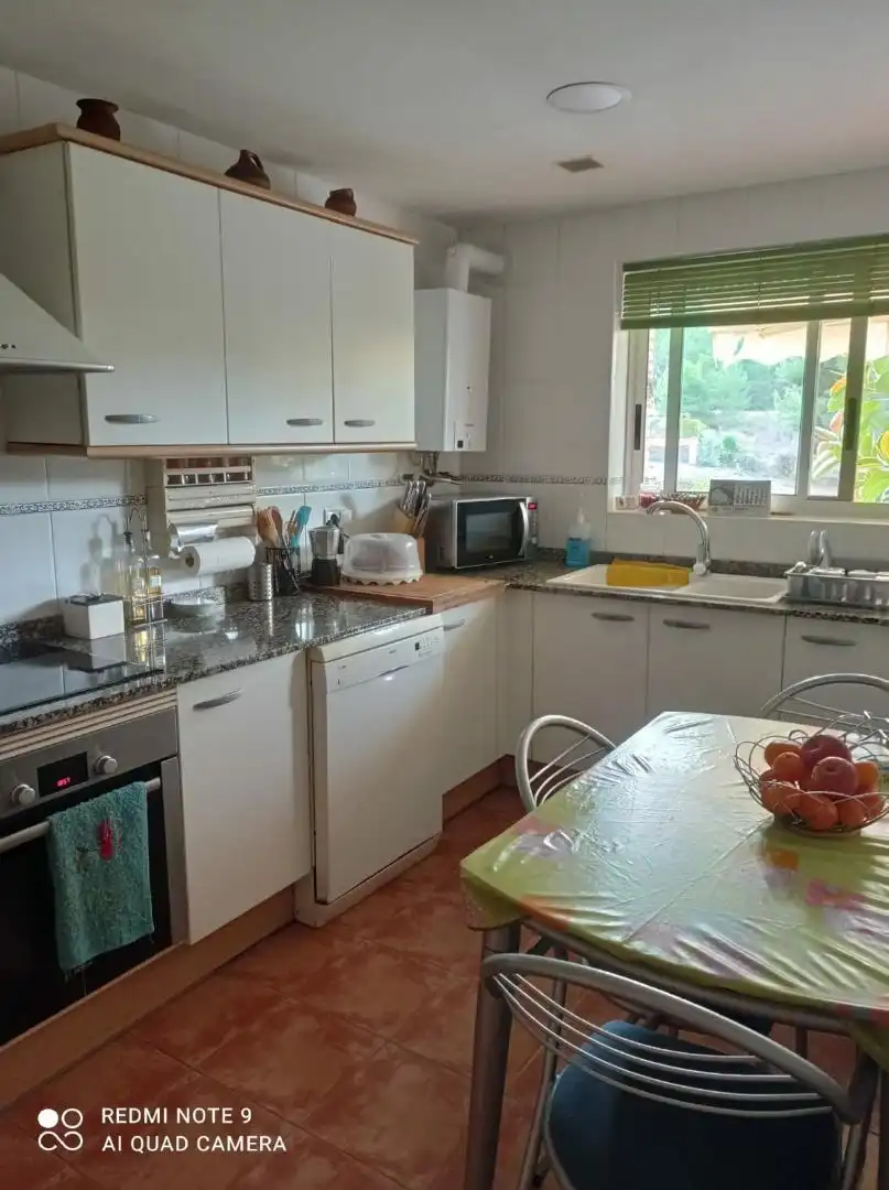 Cocina de Casa adosada en venta en Náquera con Aire acondicionado, Calefacción y Jardín privado