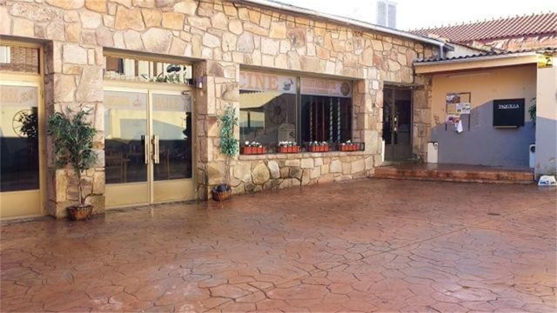 Exterior view of Premises for sale in Robledo de Chavela