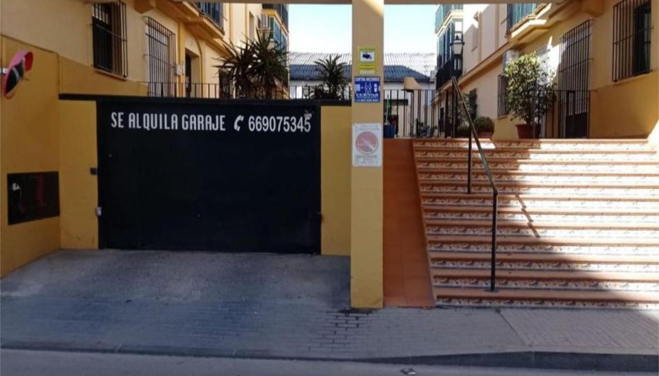 Garatge de lloguer a Calle Calzada de la Infanta, 5, V Centenario - Piletas - Capuchinos, Cádiz - imatge 1 Foto 1 de Garatge de lloguer a Calle Calzada de la Infanta, 5, V Centenario - Piletas - Capuchinos, Cádiz