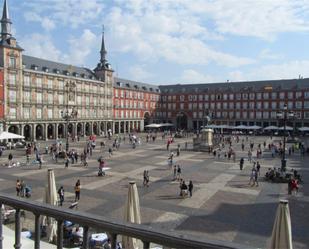 Vista exterior de Pis en venda en  Madrid Capital amb Aire condicionat, Moblat i Forn