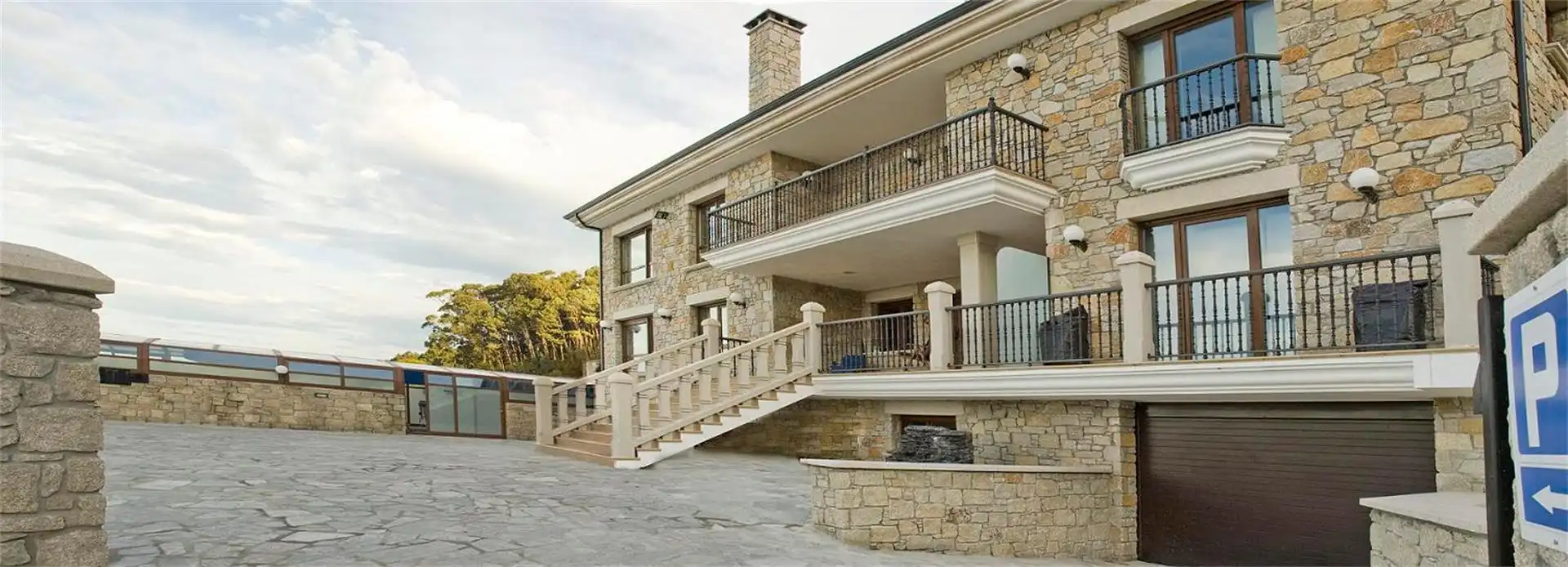 Exterior view of Houses for sale in Foz  with Air Conditioner, Heating and Private garden