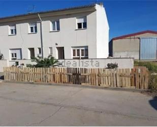 Exterior view of House or chalet for sale in Pozaldez