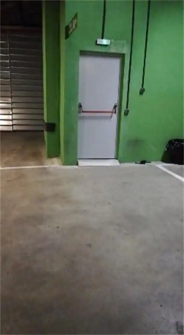 Garage for sale in Fuenlabrada