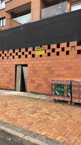 Local comercial en Alquiler en Calle Alto de la Camorcha, 2 en Los Arcos - El Viviero