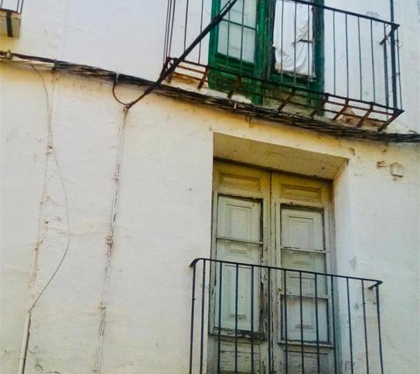 Photo 1 of Country house for sale in Calle Daroca, 40, Montalbán, Teruel