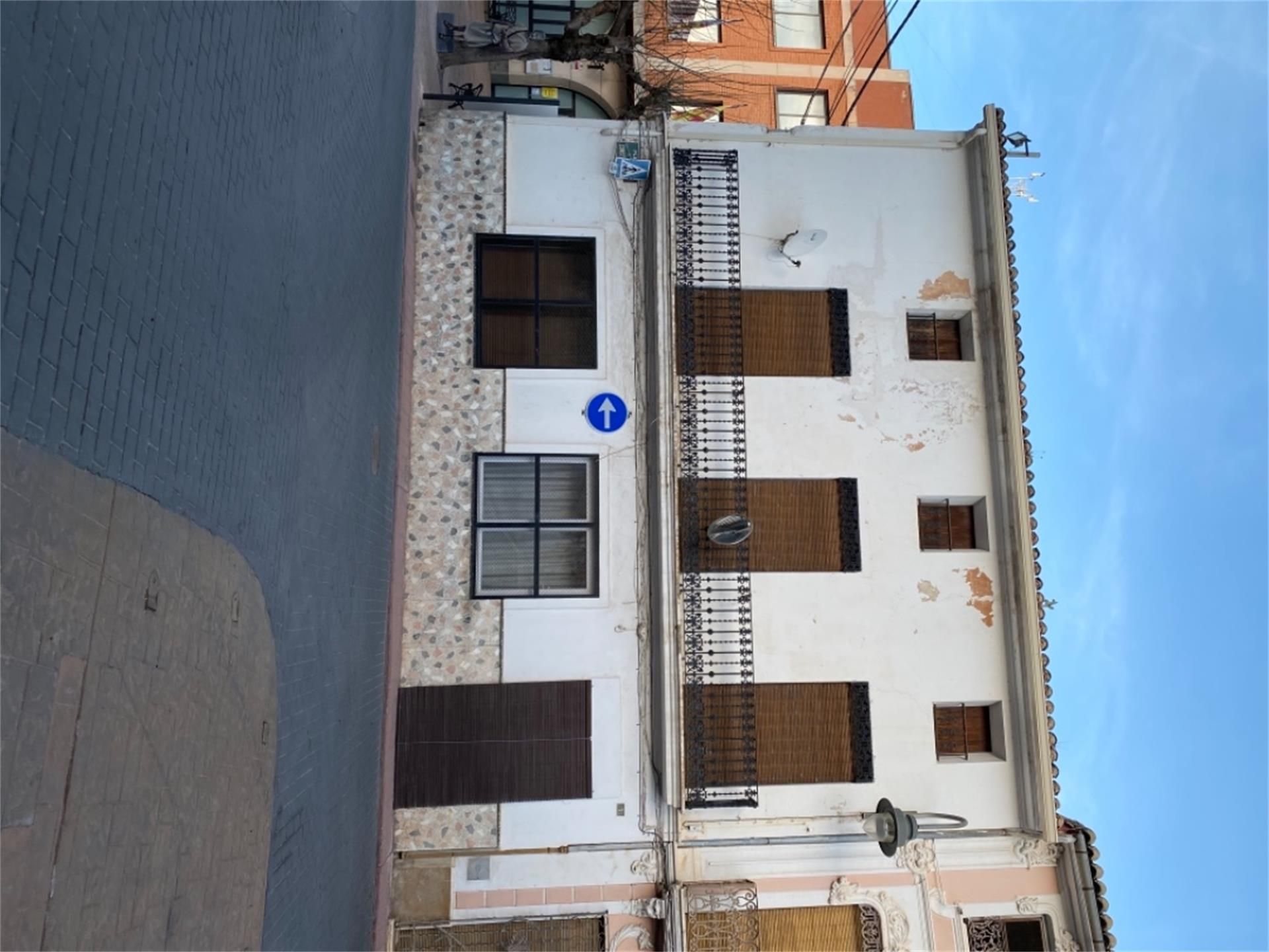 Vista exterior de Casa o xalet en venda en L'Ènova amb Terrassa, Traster i Moblat