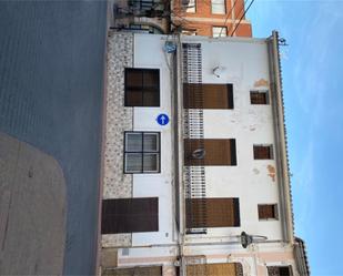 Vista exterior de Casa o xalet en venda en L'Ènova amb Terrassa i Balcó