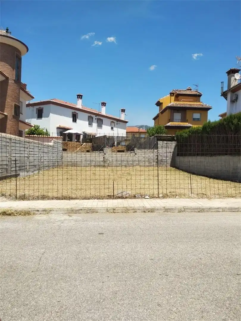 Bebaubares Gelände zum Verkauf in Calle Maestro Chapí, 12, Jun Bebaubares Gelände zum Verkauf in Jun
