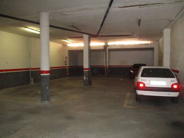 Garaje en Venta en Carrer de Pere Badia, 49 en Centre