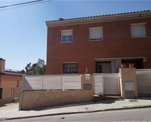 Vista exterior de Casa o xalet en venda en Sentmenat amb Aire condicionat, Terrassa i Balcó