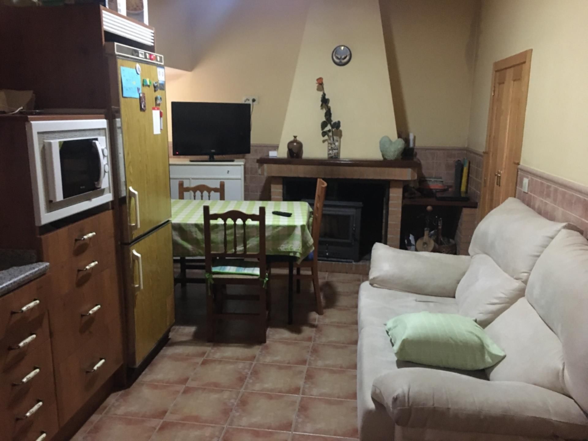 Living room of Single-family semi-detached for sale in Cabezabellosa  with Terrace