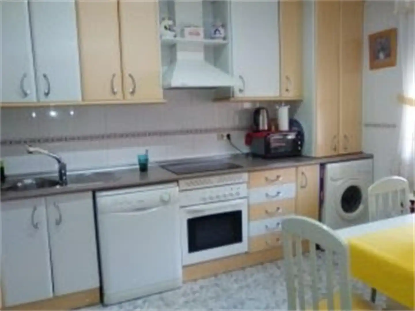 Cocina de Casa adosada para compartir en Numancia de la Sagra con Aire acondicionado, Calefacción y Jardín privado