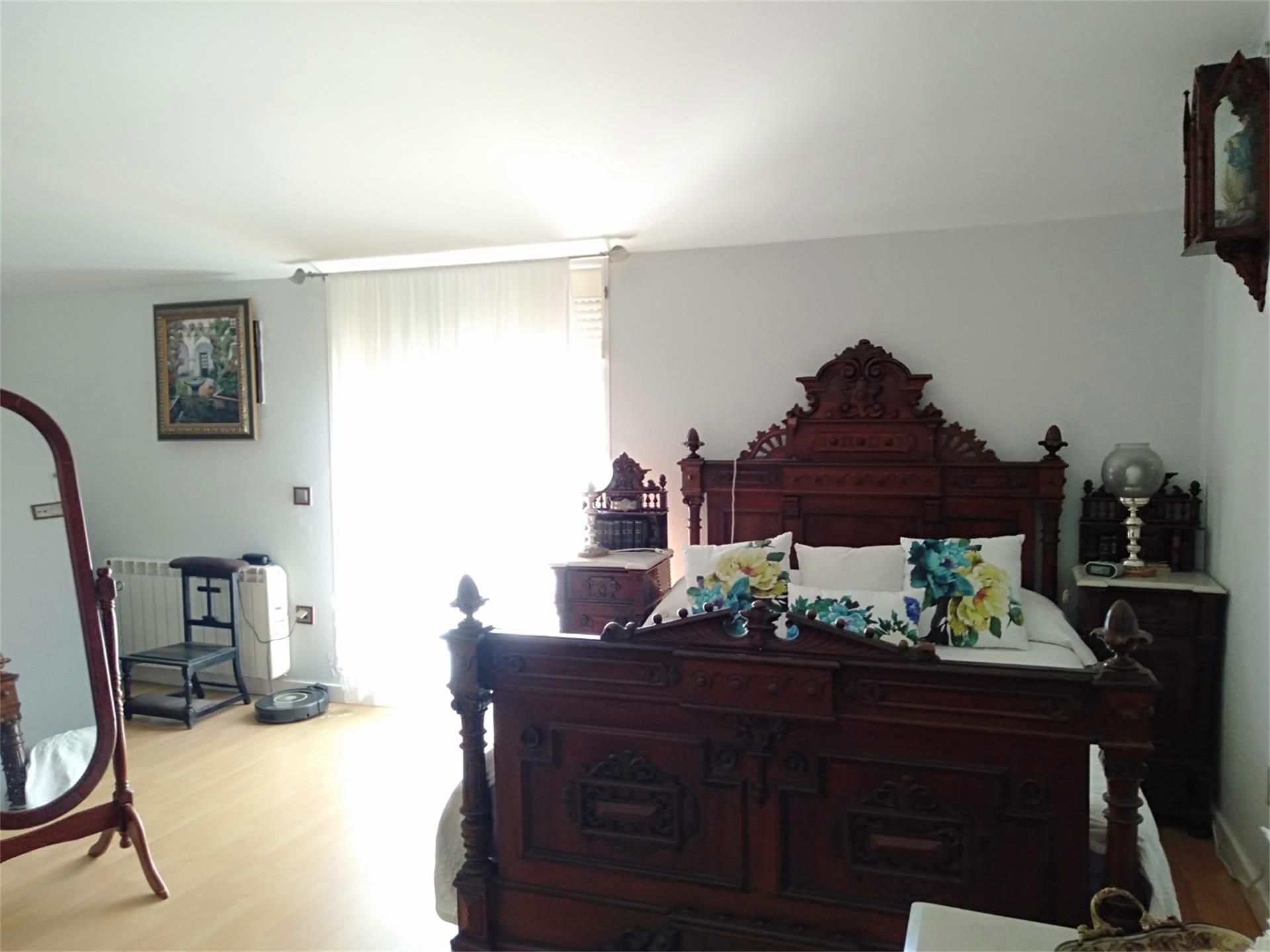 Bedroom of Single-family semi-detached for sale in Badajoz Capital  with Air Conditioner, Heating and Parquet flooring
