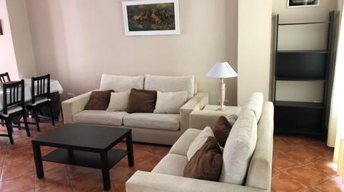 Foto 2 de Dúplex de alquiler en Avenida de Andalucía, Montilla, Córdoba